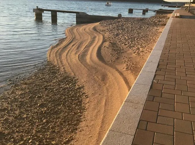 Julija Crnic Πανσιόν